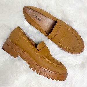 A.n.a Brown Round Toe Chunky Faux Leather Loafer Women Size 11